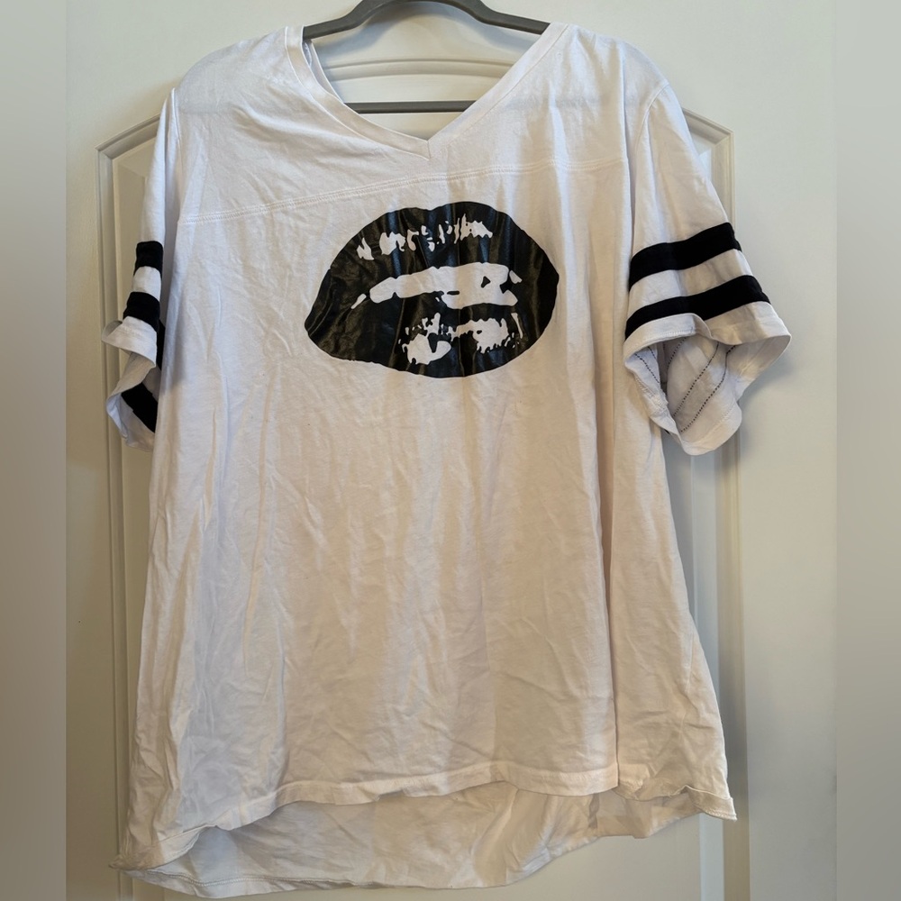 Torrid White and Black Short Sleeve Tee